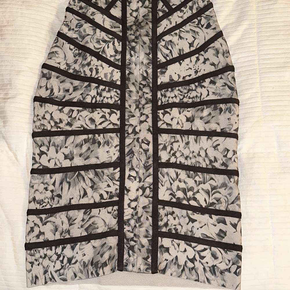 Herve Leger Zara Floral Bandage dress 👗 size Medium ❤️ HL - Picture 8 of 14
